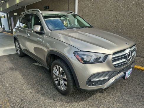 Used 2020 Mercedes-Benz GLE 350 4MATIC image 3