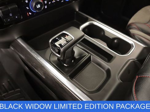 Used 2025 Chevrolet Silverado 1500 LTZ AWD/4WD image 9