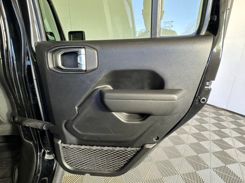 Used 2023 Jeep Wrangler Unlimited w/ Cold Weather Group AWD/4WD image 42