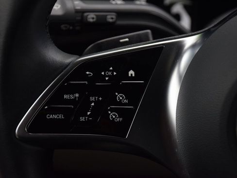 Certified 2025 Mercedes-Benz GLA 250 image 22