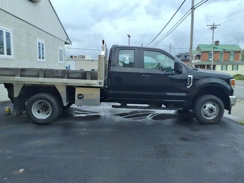 Used 2021 Ford F350 XL w/ Power Equipment Group AWD/4WD image 4