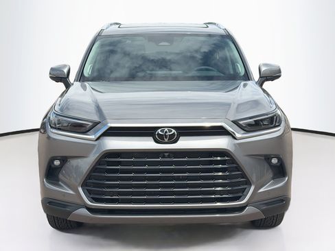 Used 2026 Toyota Grand Highlander AWD image 2