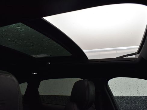 Used 2017 Jaguar F-PACE S image 26