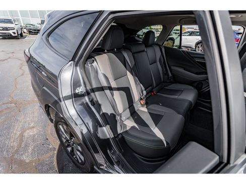 Used 2025 Subaru Outback Onyx Edition image 24