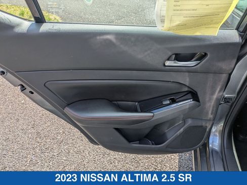 Used 2023 Nissan Altima 2.5 SR FWD image 28