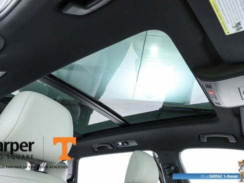 Used 2022 Volkswagen Tiguan SE R-Line image 74