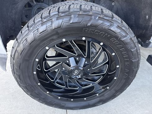 Used 2020 Chevrolet Colorado Z71 image 9