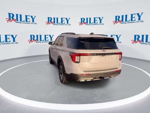 New 2026 Ford Explorer Active w/ Active Comfort Package AWD/4WD image 6