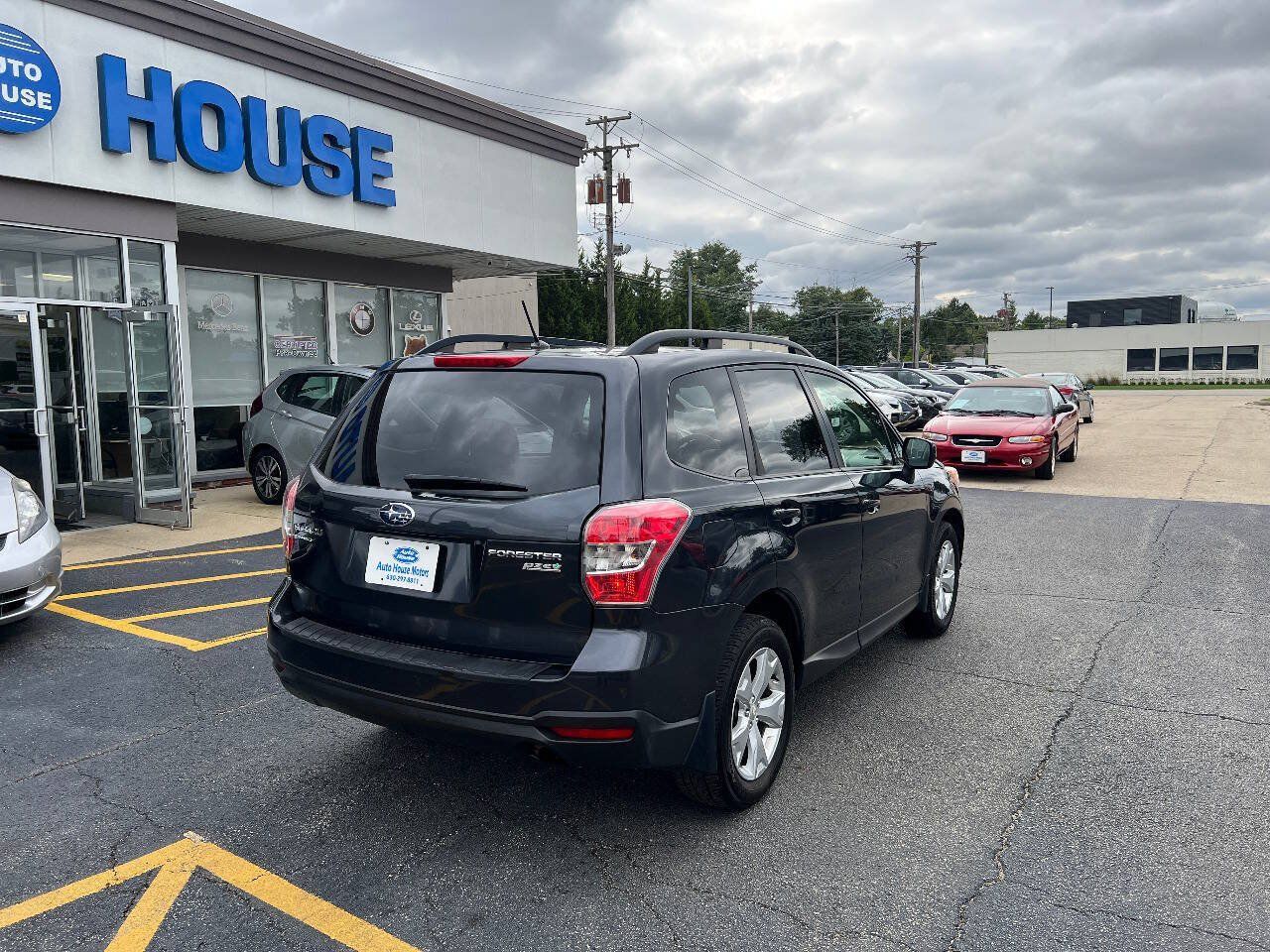 Used 2014 Subaru Forester 2.5i Premium w/ All-Weather Package AWD/4WD image 11