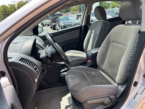 Used 2012 Nissan Sentra 2.0 SR w/ Special Edition Pkg FWD image 25
