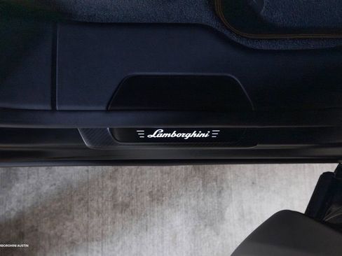 Used 2024 Lamborghini Urus S AWD/4WD image 41