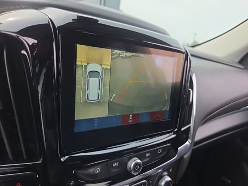 Used 2018 Chevrolet Traverse Premier w/ LPO, Floor Liner Package AWD/4WD image 9