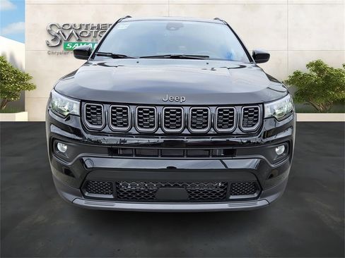 New 2026 Jeep Compass Latitude image 8