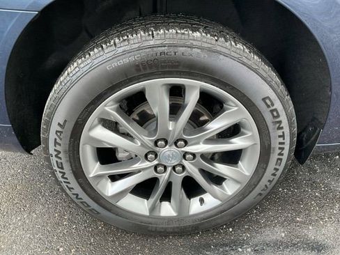 Certified 2022 Buick Enclave Avenir image 9