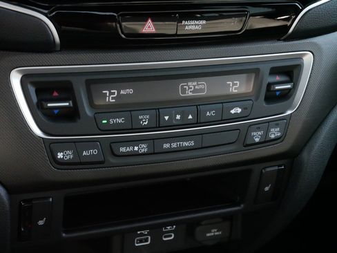 Certified 2025 Honda Ridgeline TrailSport image 23