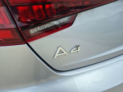 Used 2018 Audi A4 2.0T Premium Plus AWD/4WD image 30