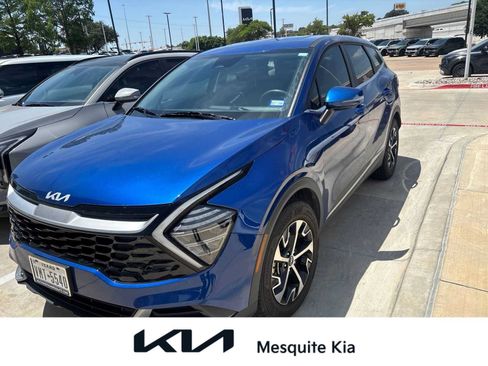 Used 2025 Kia Sportage EX FWD image 1