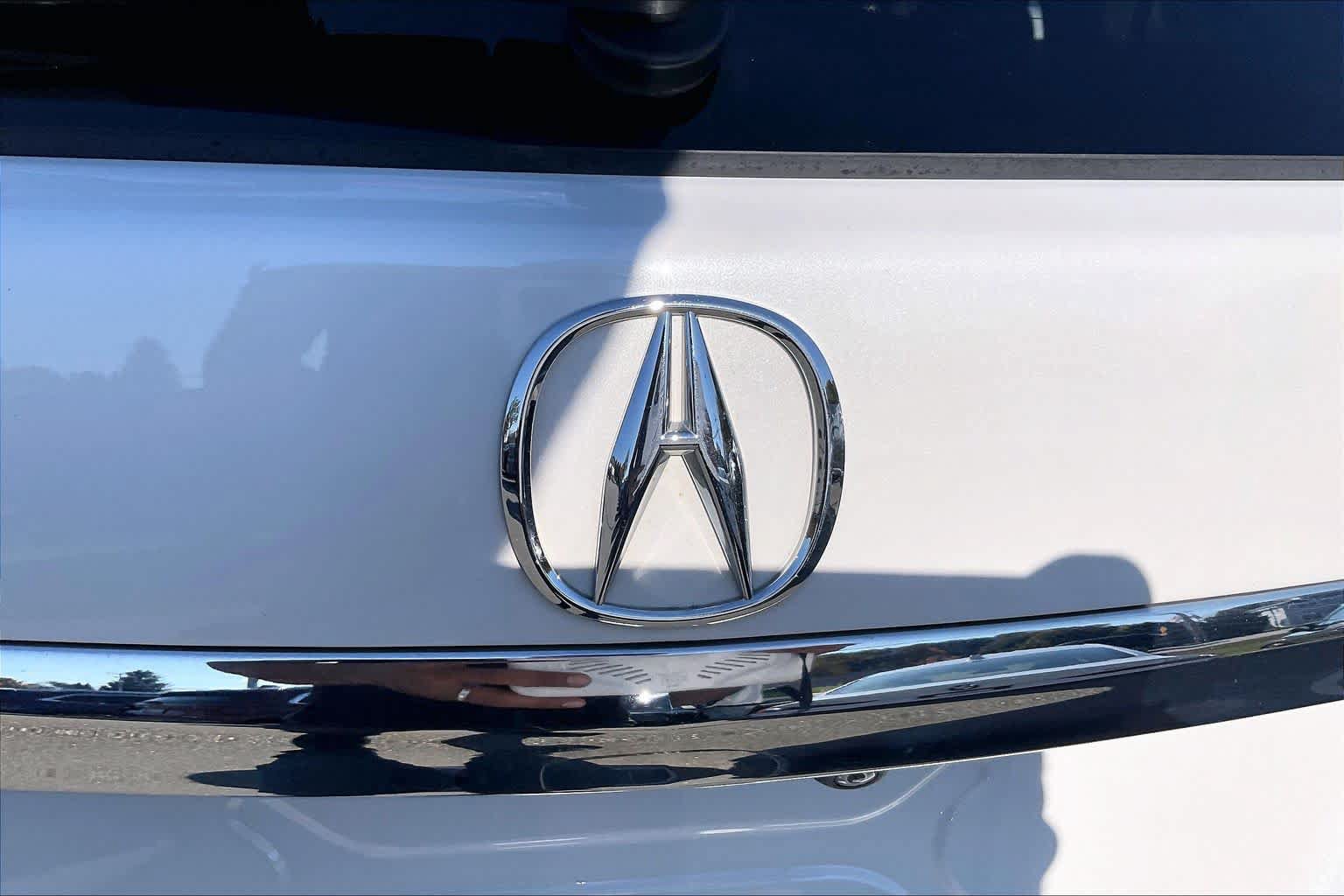 Used 2020 Acura MDX SH-AWD image 32