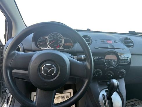 Used 2012 MAZDA MAZDA2 Sport FWD image 10
