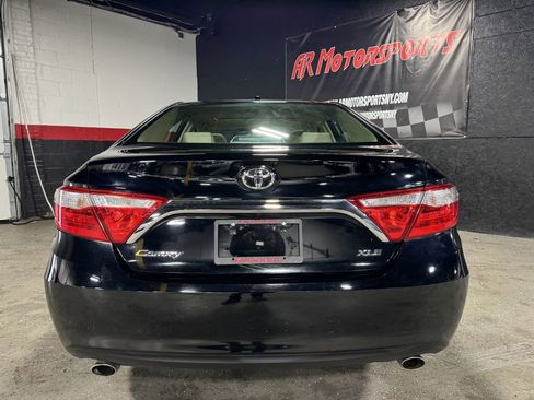 Used 2016 Toyota Camry XLE image 4