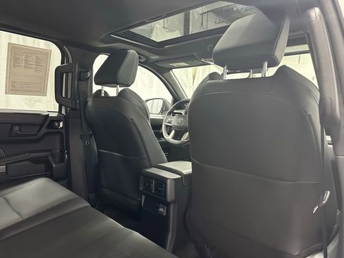 Used 2025 Toyota 4Runner TRD Off-Road Premium image 54