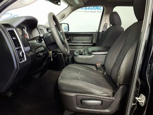Used 2019 RAM 1500 Tradesman w/ Chrome Plus Package RWD image 10