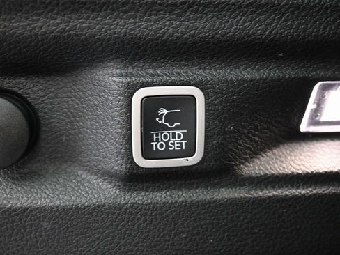 Used 2021 Jeep Grand Cherokee L Limited image 15