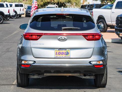 Used 2020 Kia Sportage LX image 3
