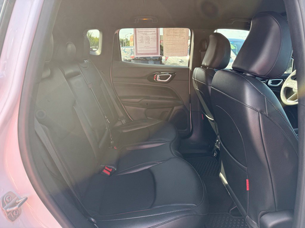 Used 2024 Jeep Compass Trailhawk AWD/4WD image 18
