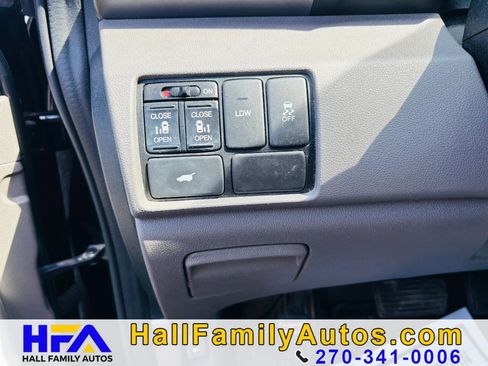 Used 2016 Honda Odyssey EX-L image 12