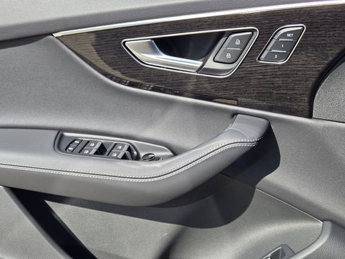 New 2026 Audi Q8 Premium Plus image 28
