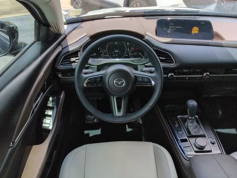 Used 2025 MAZDA CX-30 AWD 2.5 S w/ Premium Package image 16