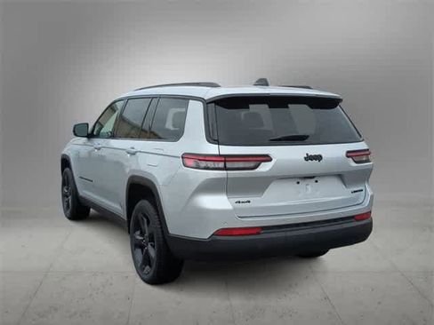 New 2025 Jeep Grand Cherokee L Limited w/ Black Appearance Package image 6