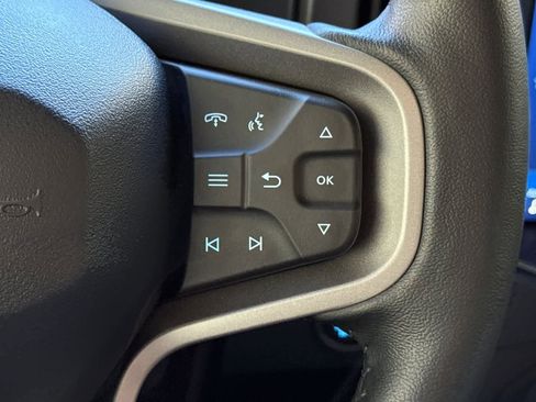 Used 2024 Ford Bronco Badlands image 28