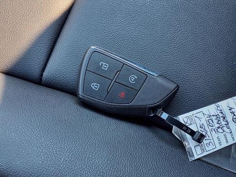 Used 2024 Chevrolet Colorado LT w/ LT Convenience Package III image 17