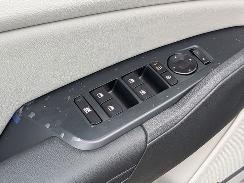 New 2026 Kia Sportage EX FWD image 13