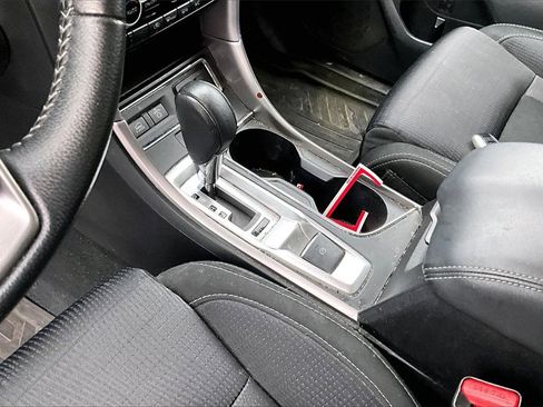 Used 2020 Subaru Ascent Premium w/ Convenience Package image 14