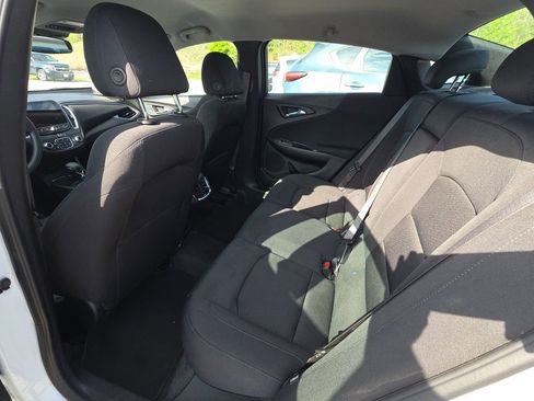 Used 2025 Chevrolet Malibu LT image 13