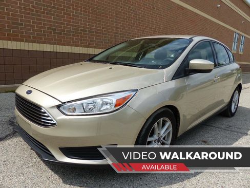 Used 2018 Ford Focus SE FWD image 1