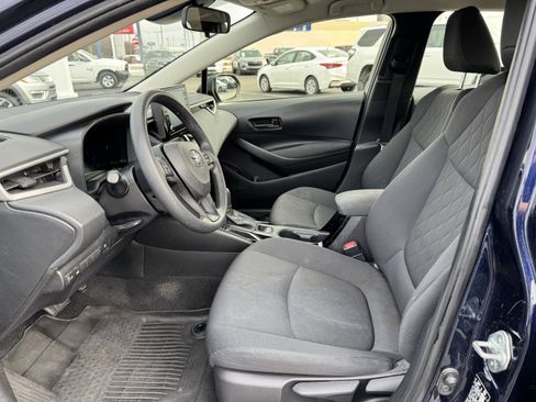 Used 2022 Toyota Corolla LE image 25