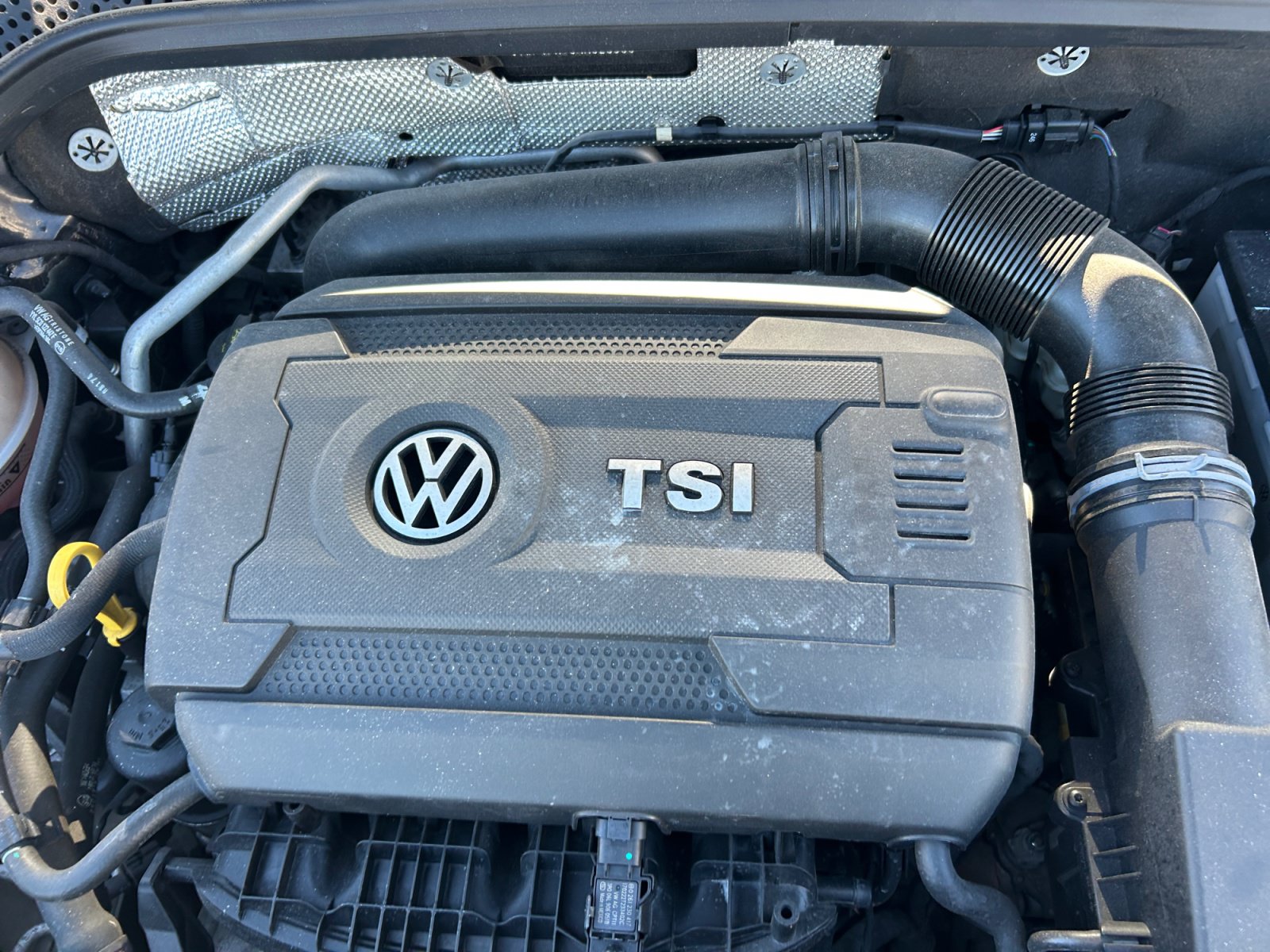 Used 2017 Volkswagen Beetle 1.8T Classic FWD image 20