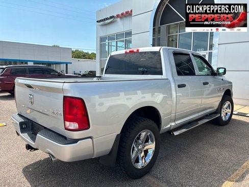 Used 2017 RAM 1500 Express AWD/4WD image 6