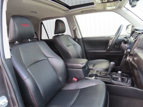 Used 2021 Toyota 4Runner Venture w/ Moonroof Package AWD/4WD image 26