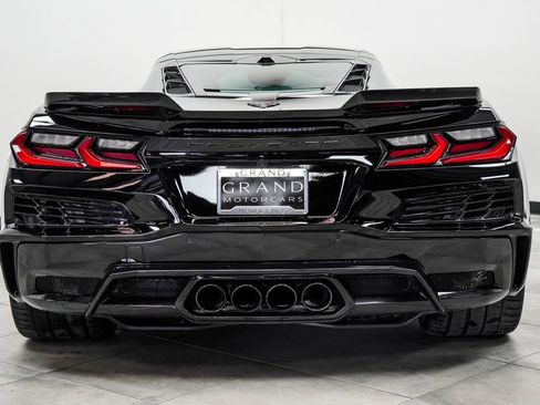 Used 2025 Chevrolet Corvette Z06 w/ Battery Protection Package image 9