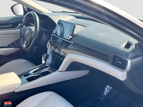 Used 2018 Honda Accord EX-L image 30