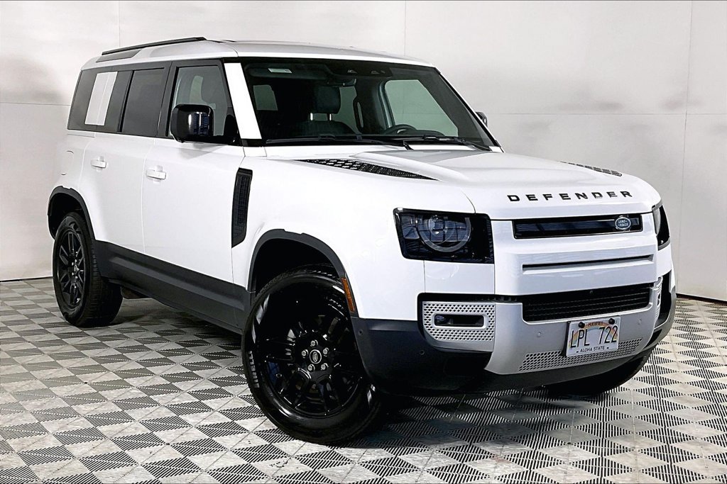 Used 2025 Land Rover Defender 110 S AWD/4WD image 12
