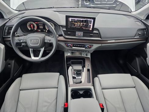 Certified 2025 Audi Q5 2.0T Premium Plus w/ Premium Plus Package image 18