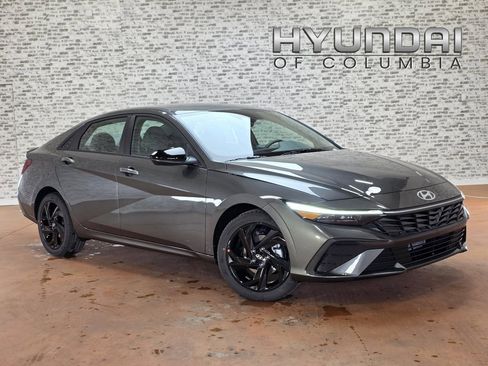 New 2026 Hyundai Elantra SEL Sport image 1