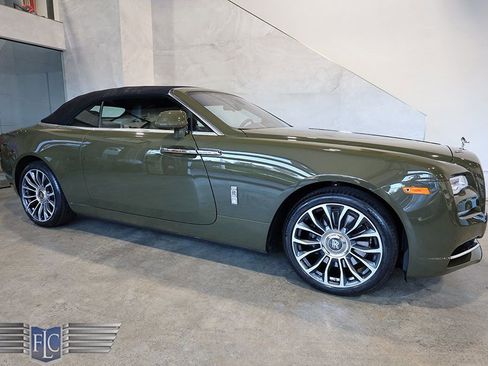 Used 2021 Rolls-Royce Dawn RWD image 47