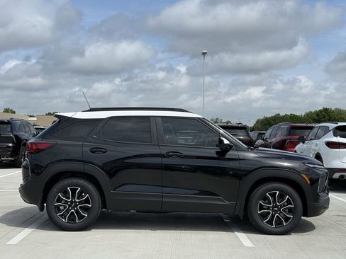 New 2026 Chevrolet TrailBlazer ACTIV image 3